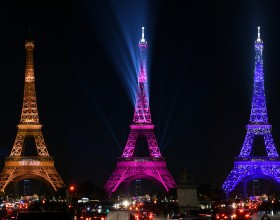 Photos show lumineux