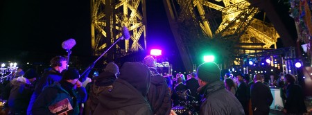 Photo d'un tournage à la tour Eiffel