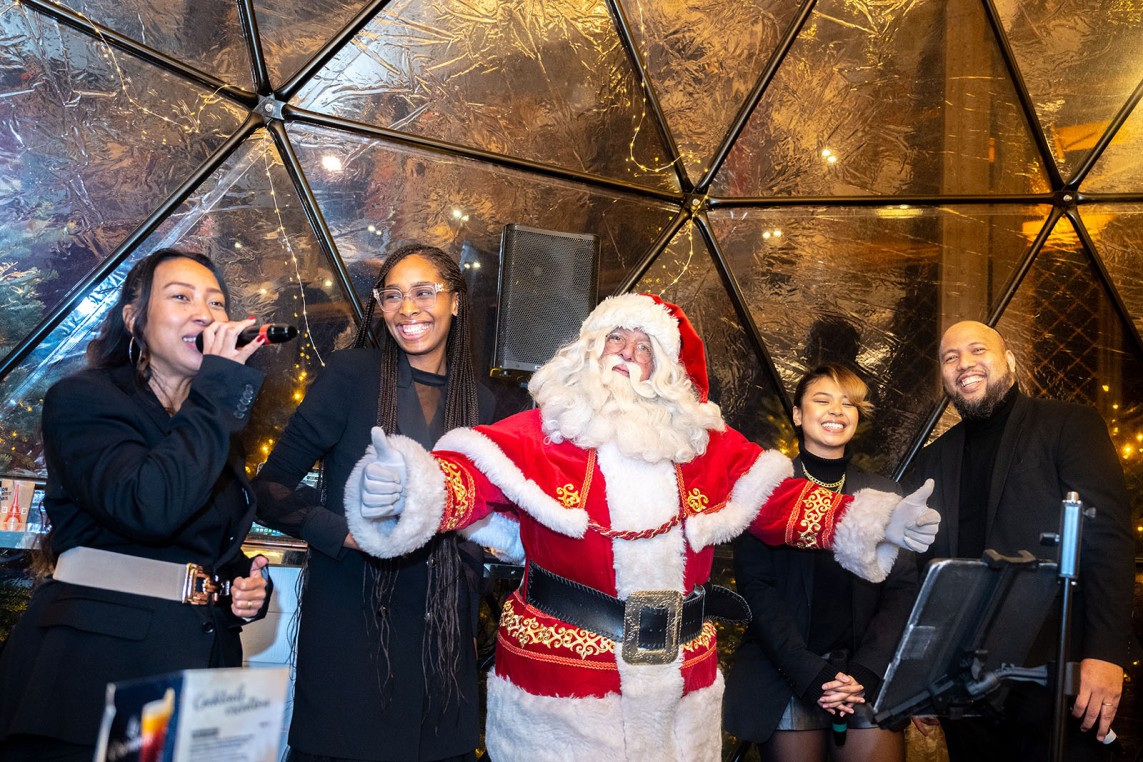 Père Noël avec la chorale